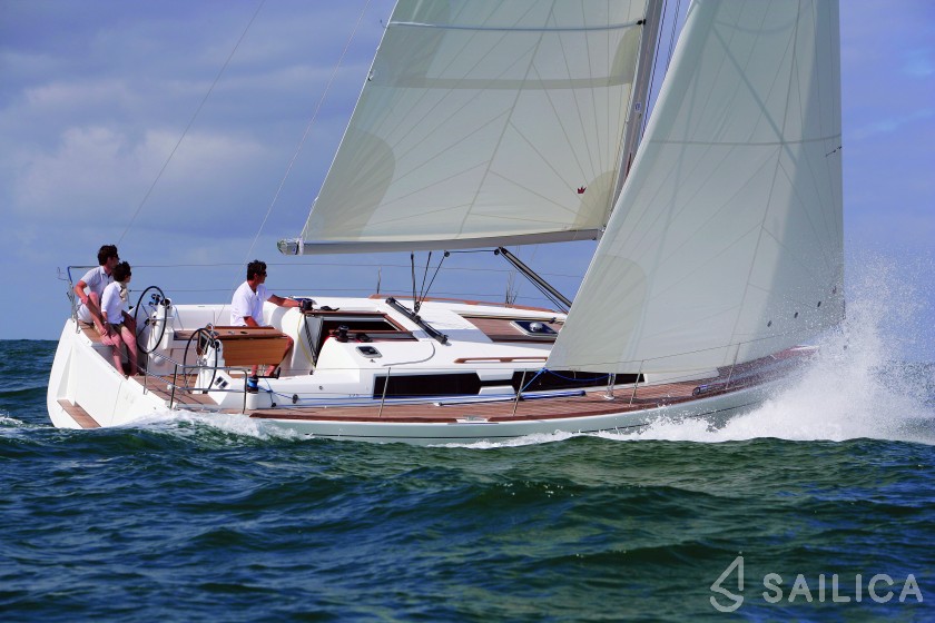 Dufour 405 - Yacht Charter Sailica