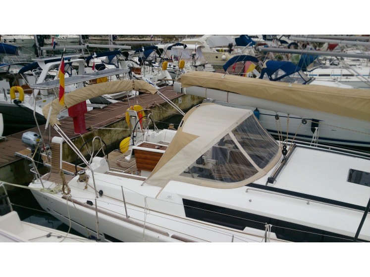 Dufour 410 Grand Large - Yacht Charter Sailica