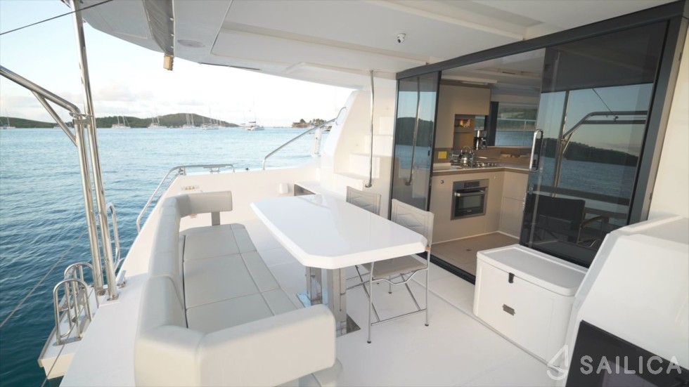Leopard 40 PC - Yacht Charter Sailica