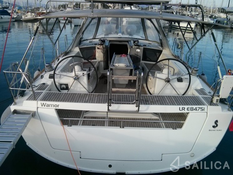 Oceanis 41 - Yacht Charter Sailica