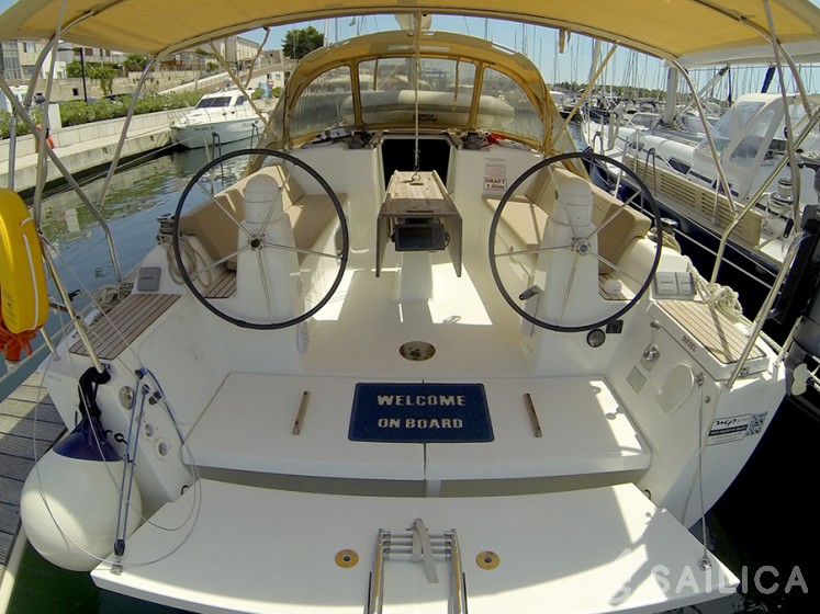 Dufour 335 Grand Large - Yacht Charter Sailica