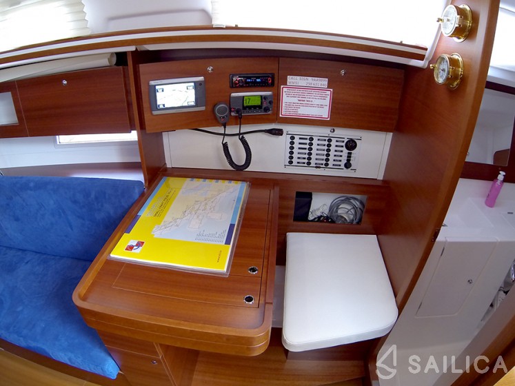 Dufour 335 Grand Large - Yacht Charter Sailica