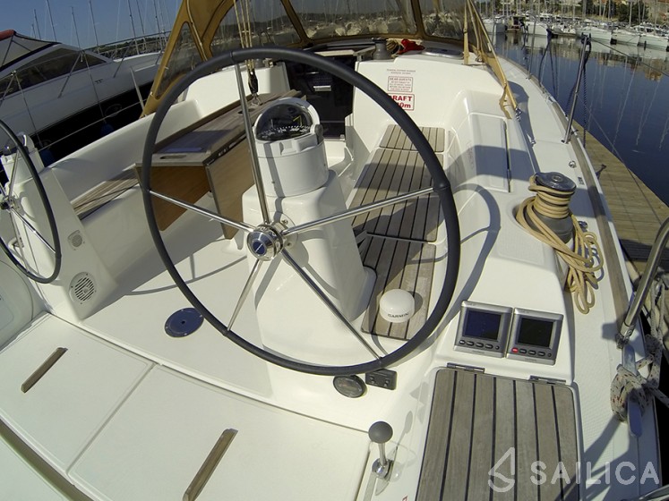 Dufour 335 Grand Large - Yacht Charter Sailica