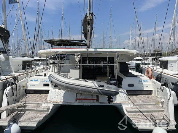 Lagoon 42 - Yacht Charter Sailica