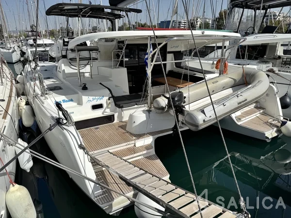 Lagoon 42 - Yacht Charter Sailica