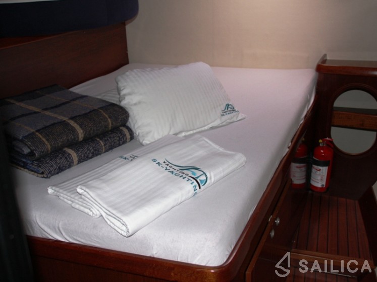 Belize 43 - Yacht Charter Sailica