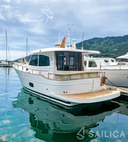 Menorquin 34 - Yacht Charter Sailica