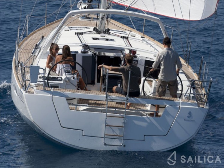 Oceanis 45 - Yacht Charter Sailica
