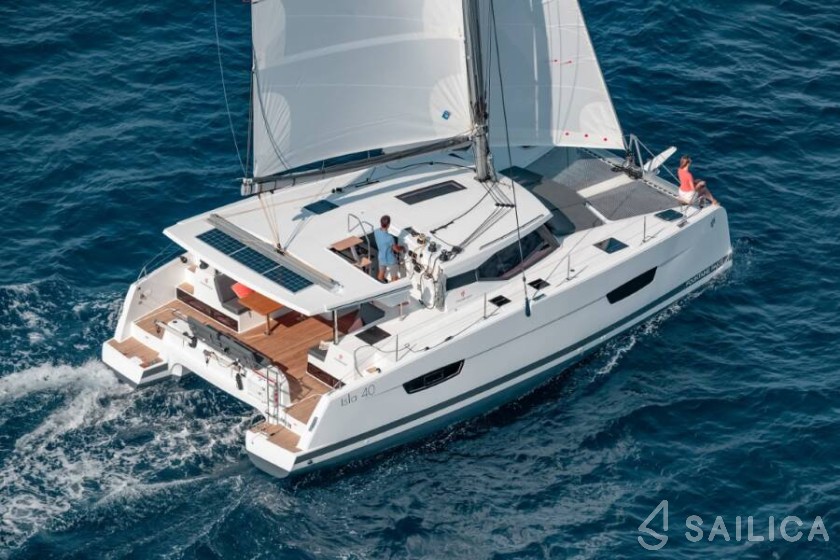 Isla 40 - Yacht Charter Sailica