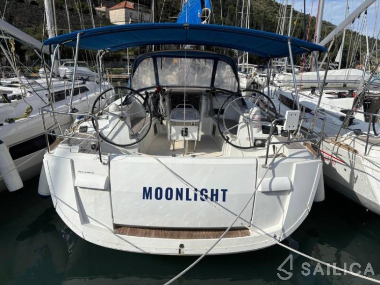 Sun Odyssey 479 - Yacht Charter Sailica