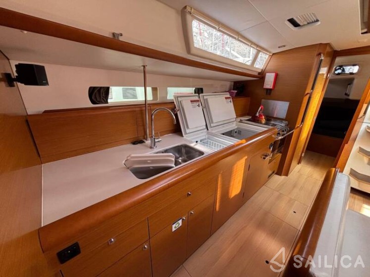 Sun Odyssey 479 - Yacht Charter Sailica