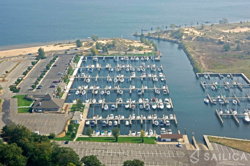 Lagoon 450 - Yacht Charter Sailica