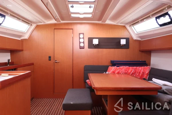 Bavaria 46 Cruiser - Yacht Charter Sailica
