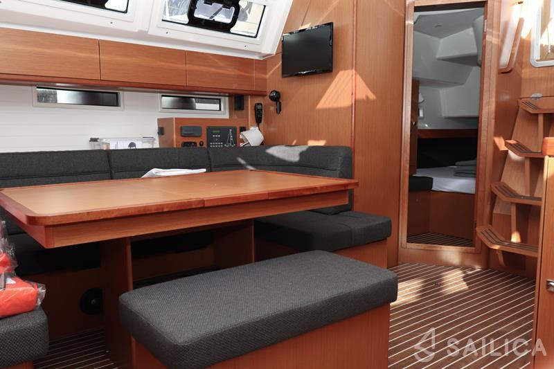 Bavaria 46 Cruiser - Yacht Charter Sailica