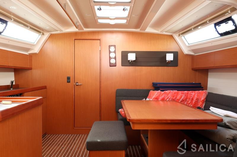 Bavaria 46 Cruiser - Yacht Charter Sailica