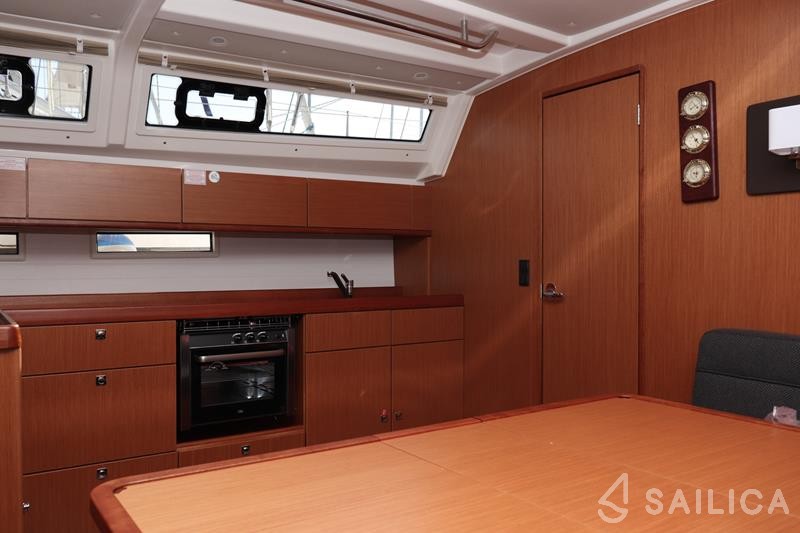 Bavaria 46 Cruiser - Yacht Charter Sailica