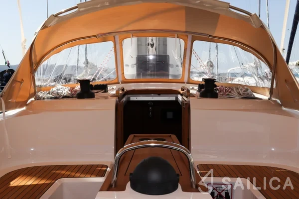 Bavaria 46 Cruiser - Yacht Charter Sailica