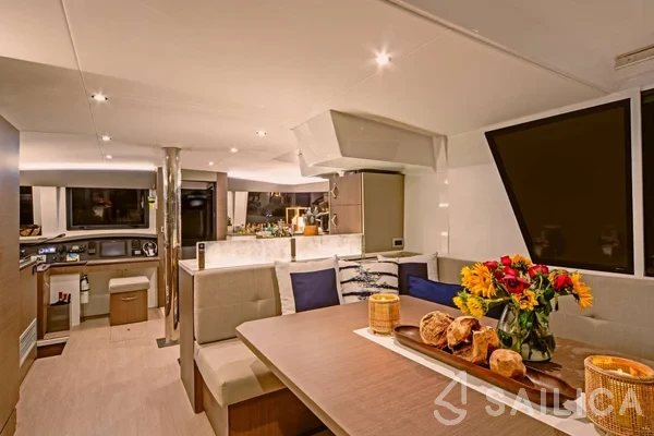 Bali 4.8  - Yacht Charter Sailica