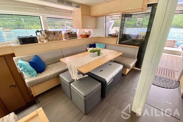 Lagoon 52 - Yacht Charter Sailica