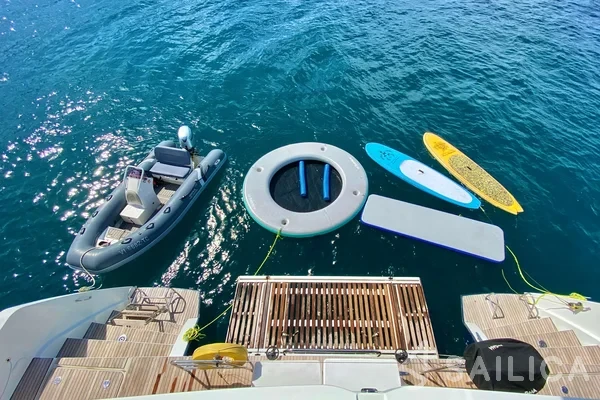 Lagoon 52 - Yacht Charter Sailica