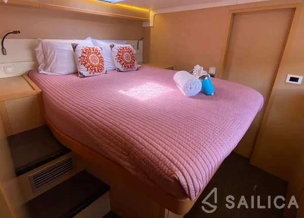 Lagoon 52 - Yacht Charter Sailica