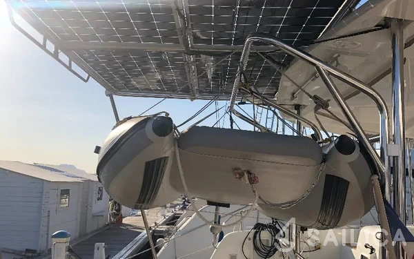 Lagoon 42 - Yacht Charter Sailica