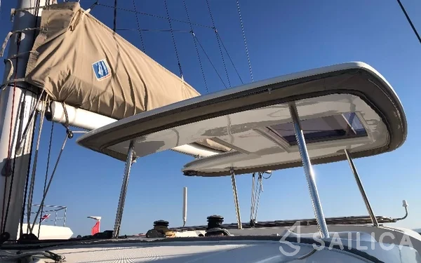 Lagoon 42 - Yacht Charter Sailica