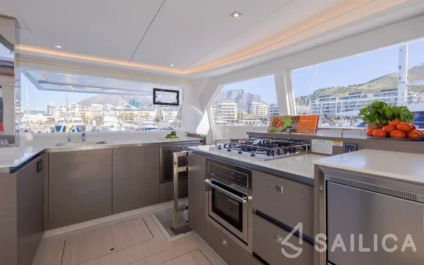Leopard 50 - Yacht Charter Sailica