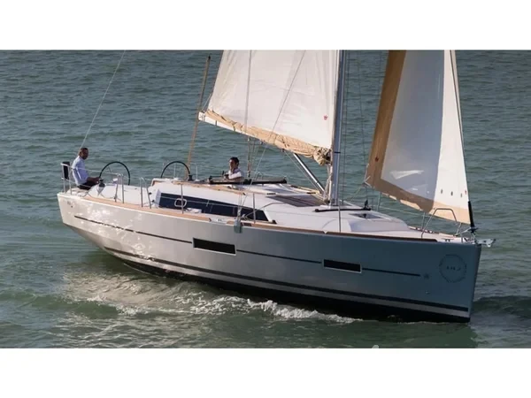 Dufour 382 GL - Yacht Charter Sailica