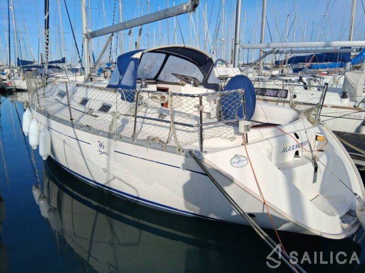 Dufour 36 Classic - Yacht Charter Sailica