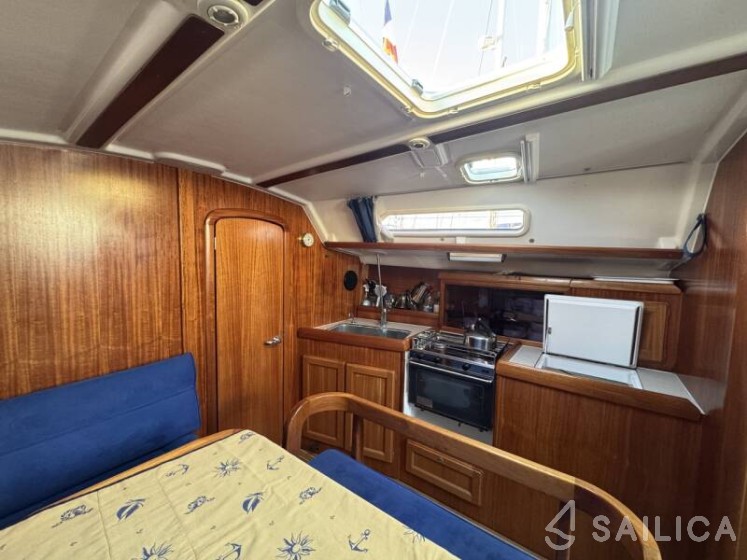 Dufour 36 Classic - Yacht Charter Sailica