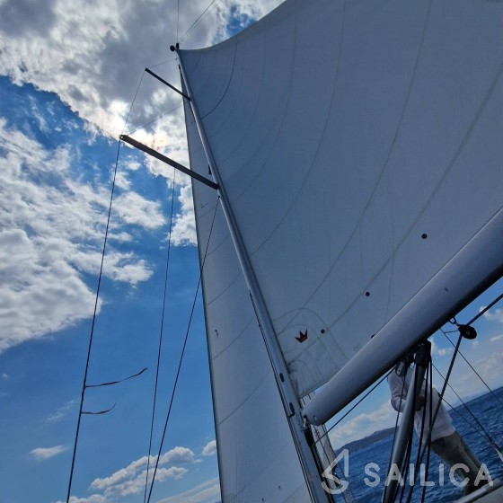 Dufour 460 GL - Yacht Charter Sailica