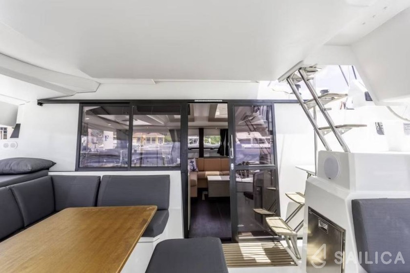 Elba 45 - Yacht Charter Sailica
