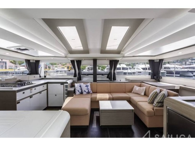 Elba 45 - Yacht Charter Sailica