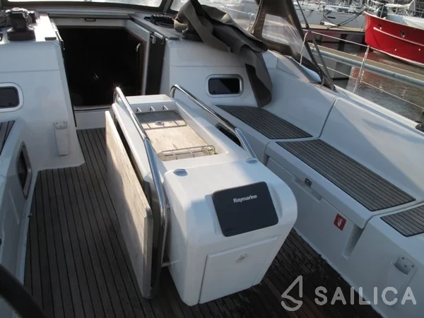 Sun Odyssey 509 - Yacht Charter Sailica