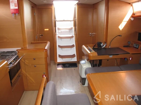 Sun Odyssey 509 - Yacht Charter Sailica