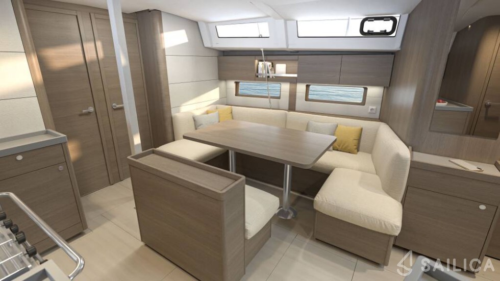 Oceanis 473 - Yacht Charter Sailica