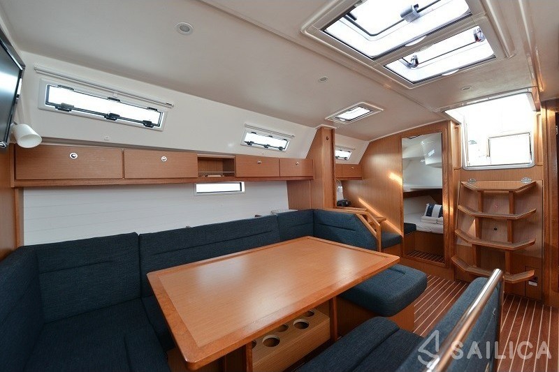 Bavaria Cruiser 40 - Yacht Charter Sailica