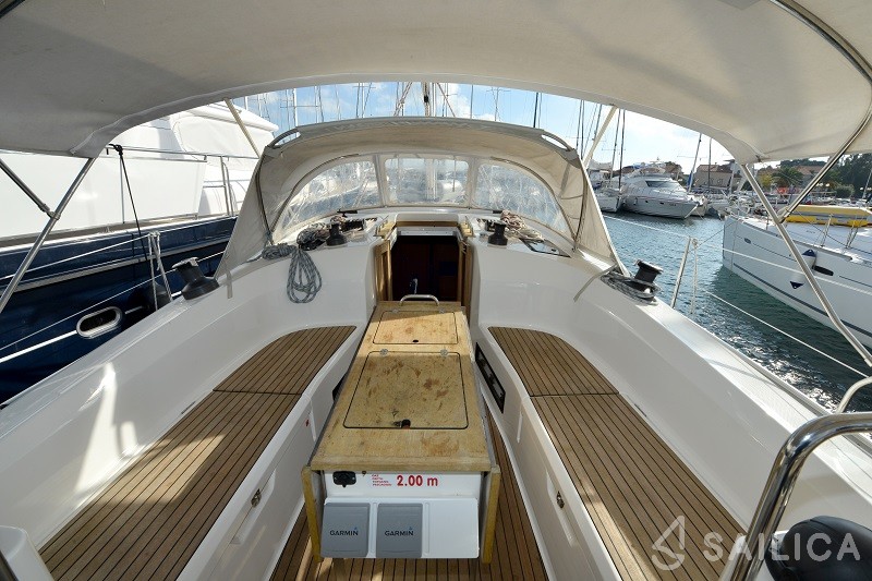 Bavaria Cruiser 40 - Yacht Charter Sailica