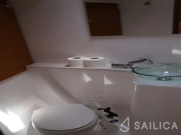 Dufour 460 GL - Yacht Charter Sailica