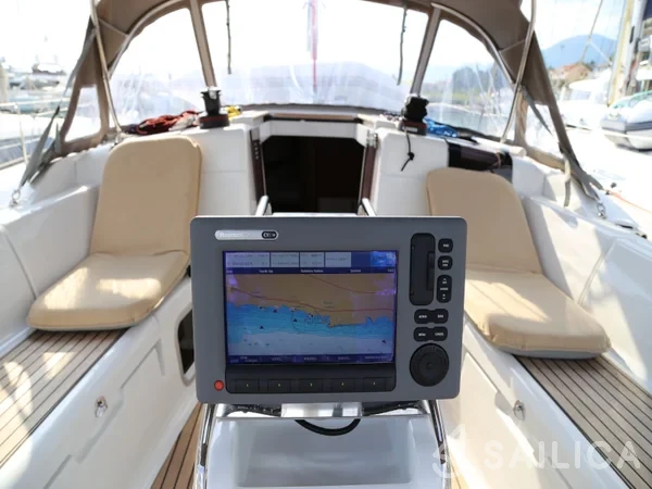 Sun Odyssey 419 - Yacht Charter Sailica