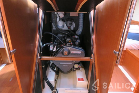 Sun Odyssey 37 - Yacht Charter Sailica
