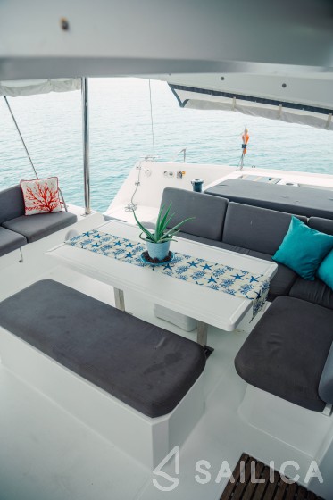 Elba 45 - Yacht Charter Sailica
