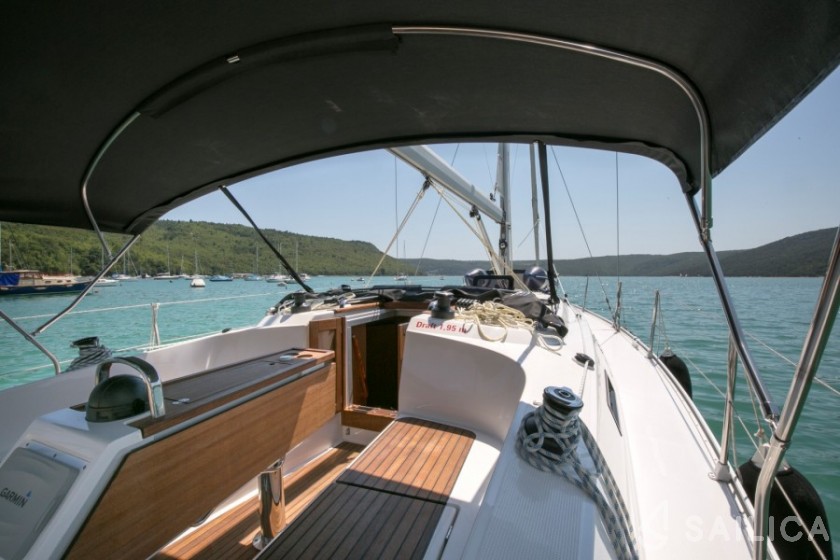 Bavaria 37 Cruiser - Yacht Charter Sailica