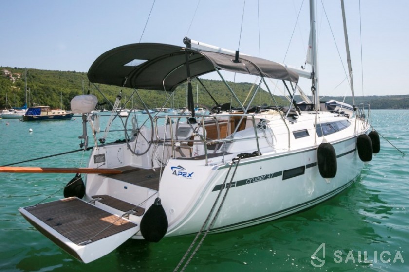 Bavaria 37 Cruiser - Yacht Charter Sailica