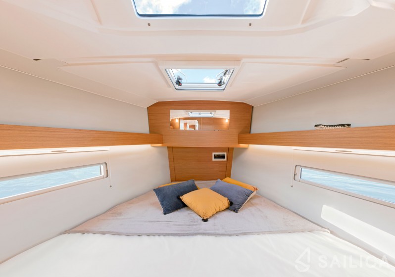 Dufour 390 Grand Large - Yacht Charter Sailica