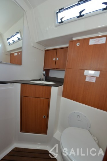 Bavaria Cruiser 45 - Yacht Charter Sailica