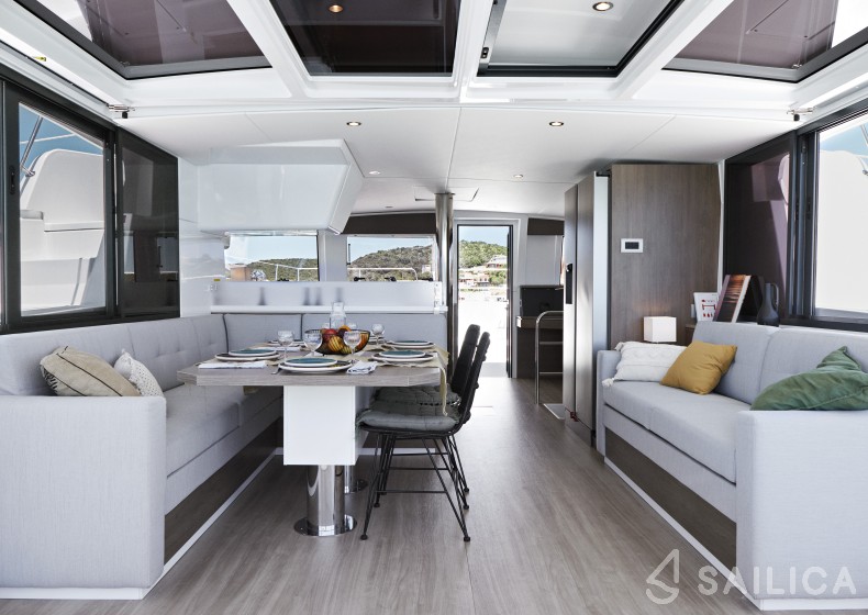 Bali 4.4 - Yacht Charter Sailica