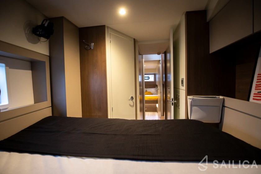 Bali 4.4 - Yacht Charter Sailica