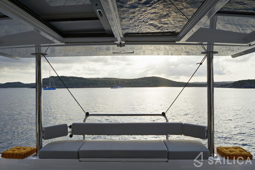 Bali 4.4 - Yacht Charter Sailica